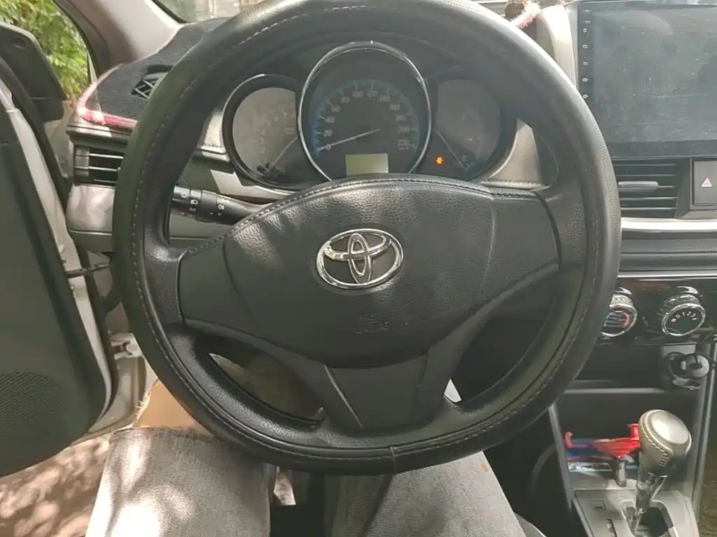 Toyota Yaris L — миниатюра 17
