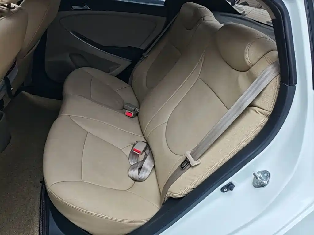 Hyundai Verna — миниатюра 17