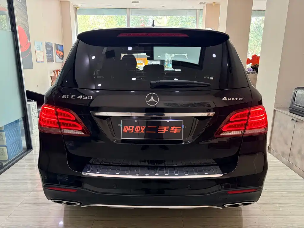 Mercedes-Benz GLE (Import) — миниатюра 6