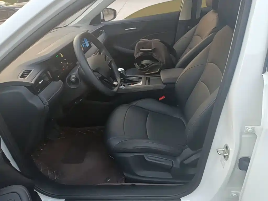 Roewe i5 — миниатюра 15