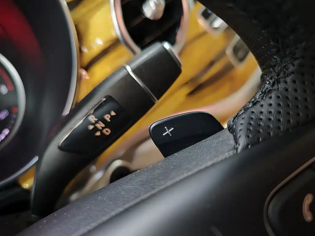 MERCEDES-BENZ V CLASS