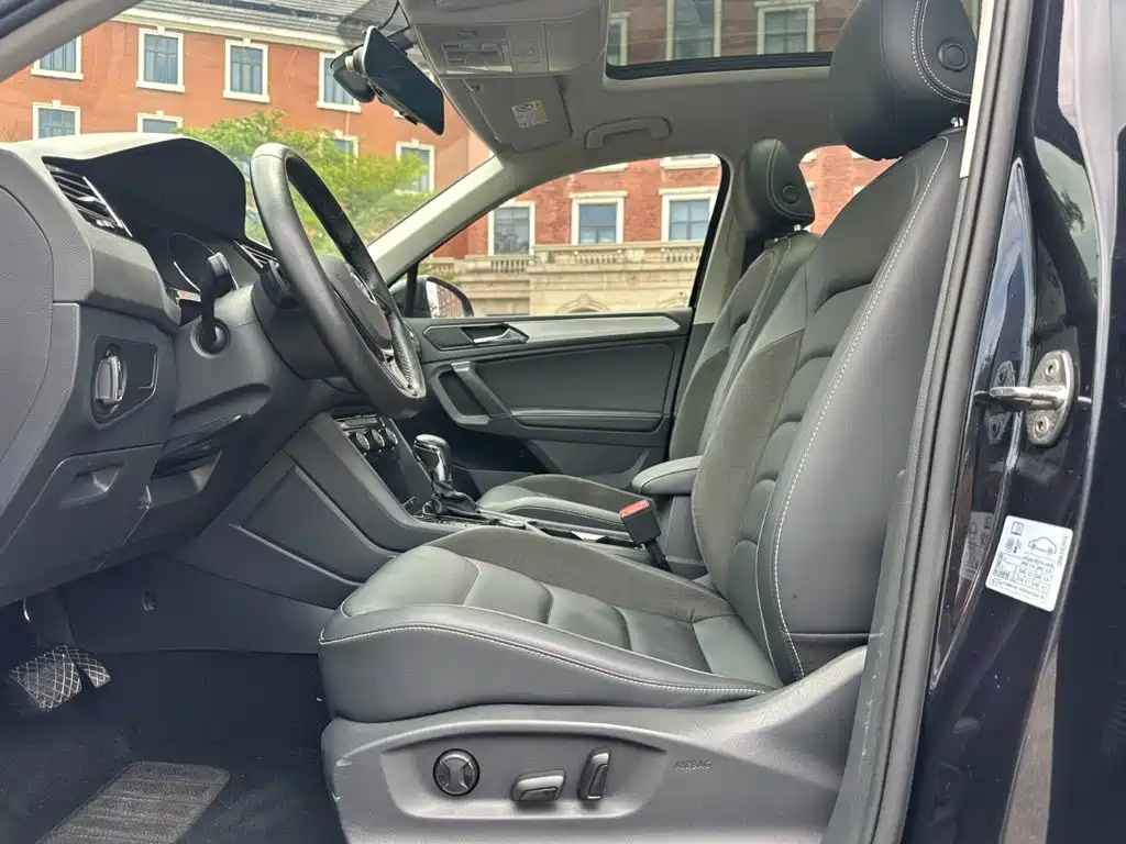 Volkswagen Tiguan L — миниатюра 5