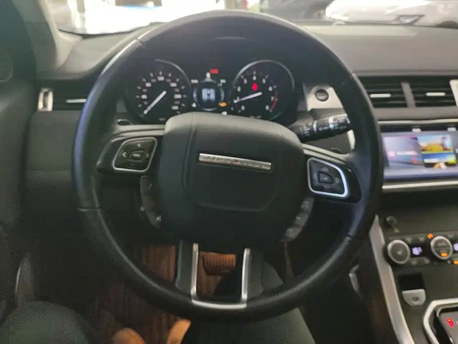 Land Rover Evoque — миниатюра 15