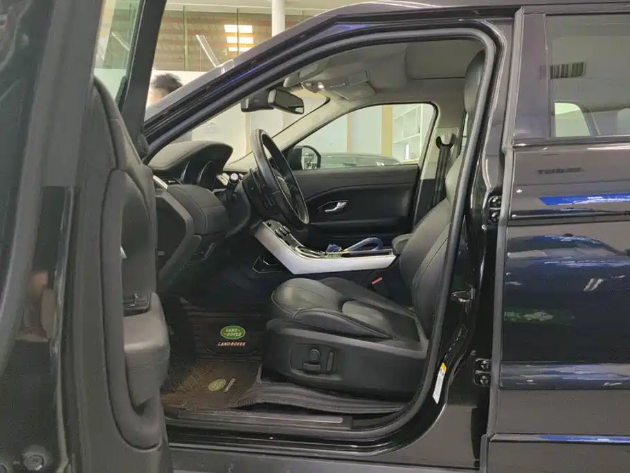 Land Rover Evoque — миниатюра 9