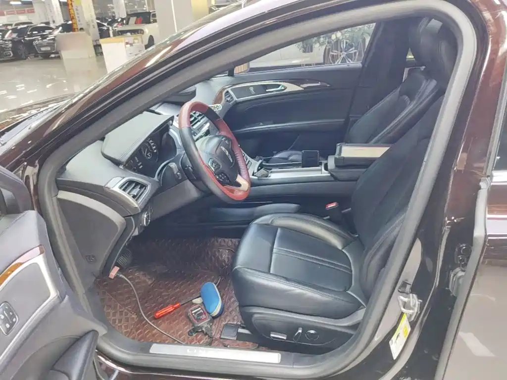 Lincoln MKZ — миниатюра 15