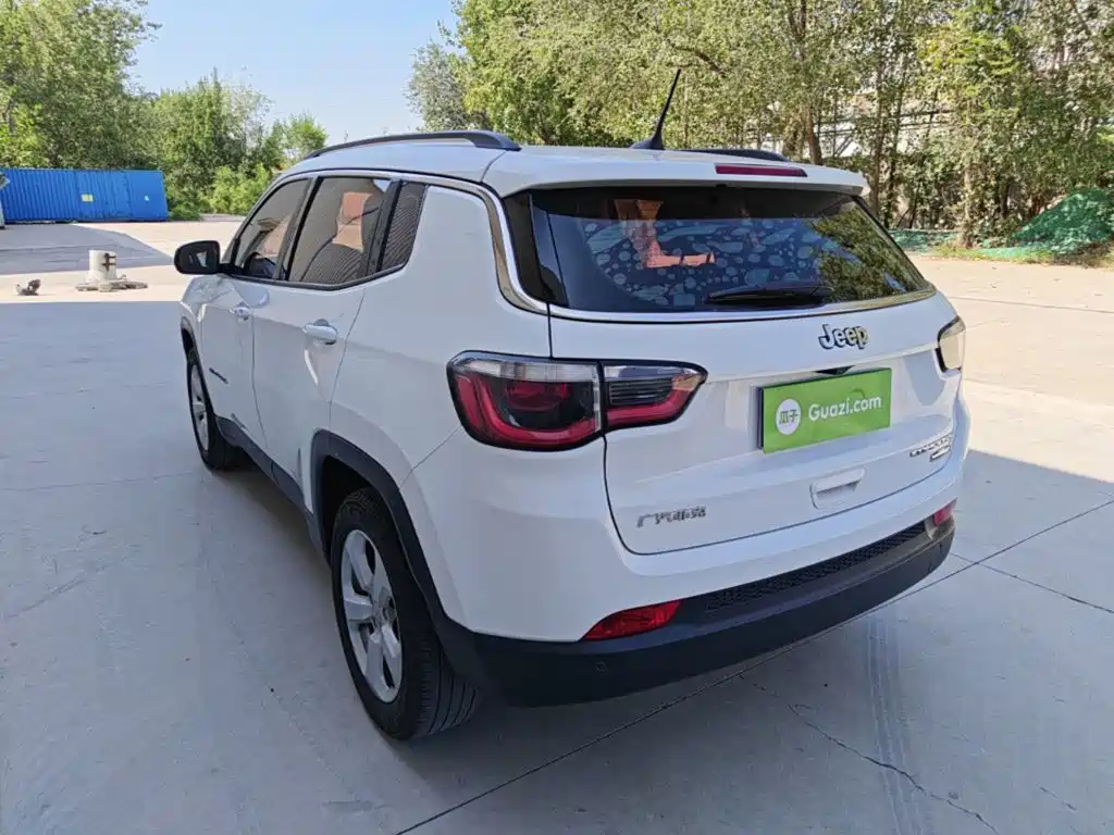 Jeep Compass — миниатюра 5