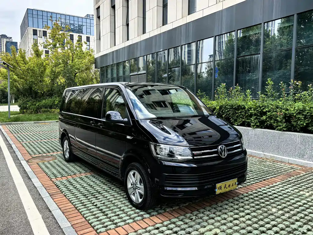 Volkswagen Caravelle — миниатюра 3