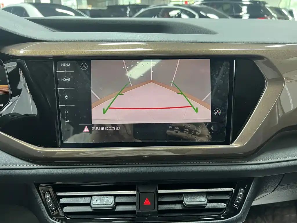 Volkswagen Tharu — миниатюра 7