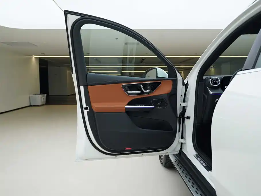 Mercedes-Benz GLC — миниатюра 16