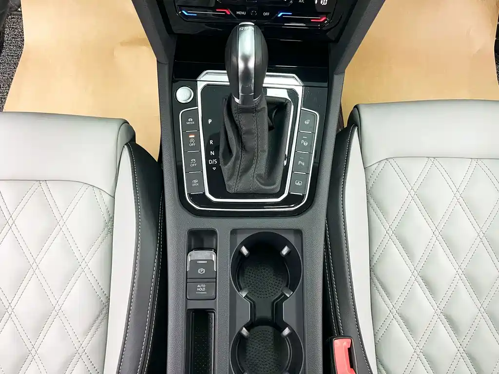 Volkswagen Magotan — миниатюра 14
