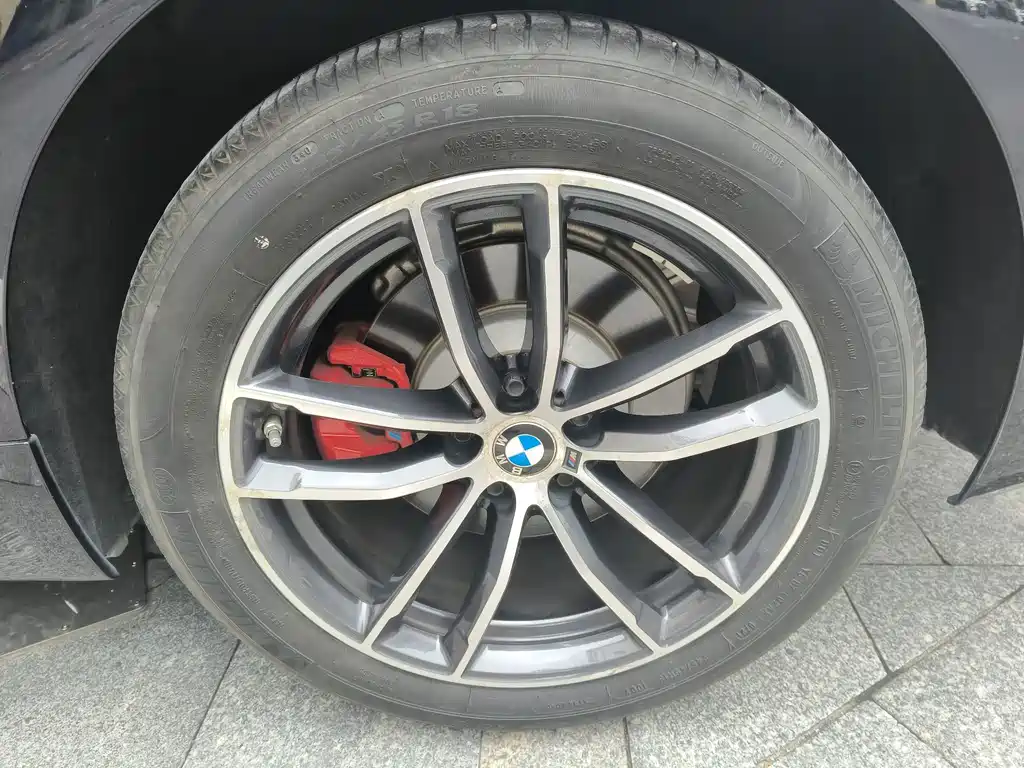BMW 5 Series — миниатюра 24
