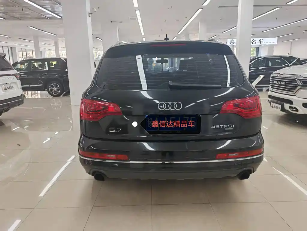 Audi Q7 — миниатюра 16