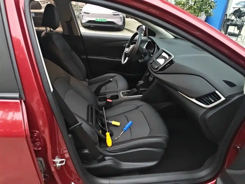 Chevrolet Cavalier — миниатюра 25