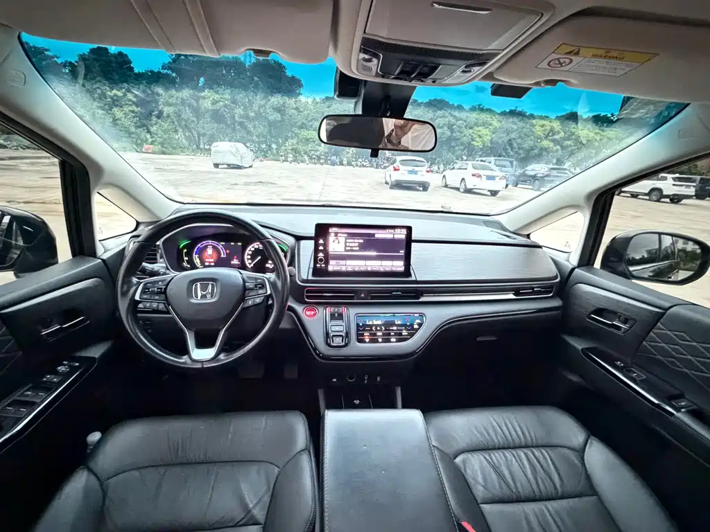 Honda Elysion — миниатюра 12