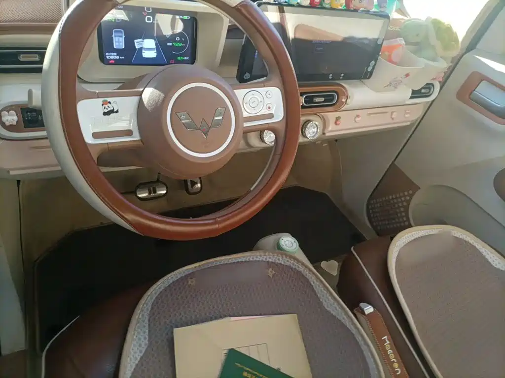 Wuling MINIEV — миниатюра 5