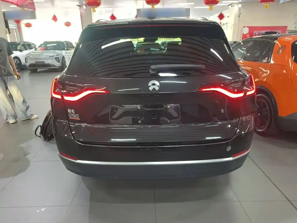 NIO ES8 — миниатюра 6