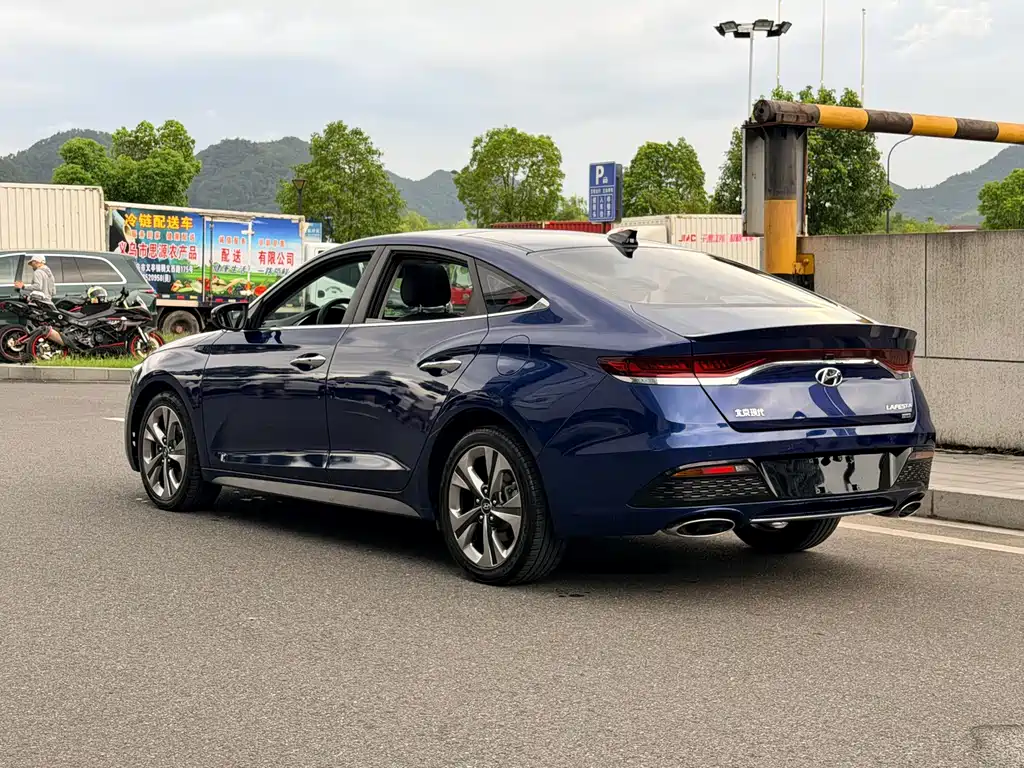 Hyundai Fista — миниатюра 6