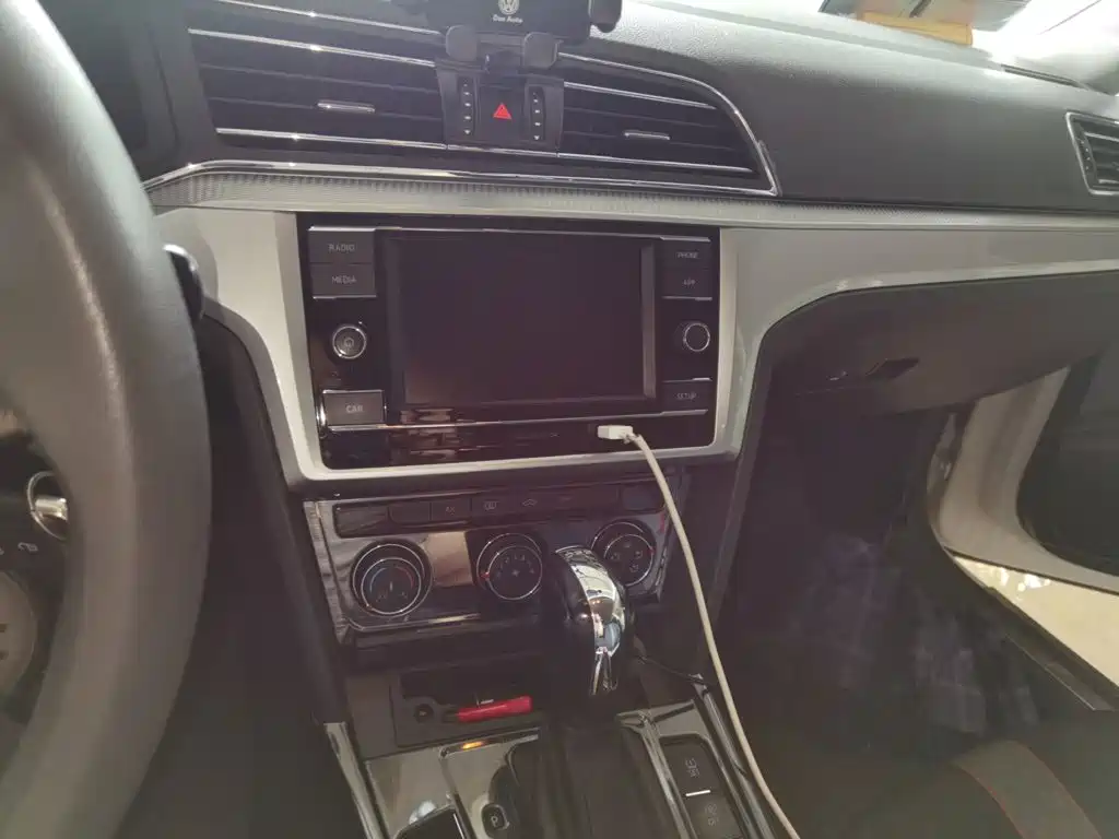 Volkswagen Lamando — миниатюра 10
