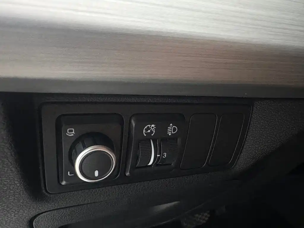 Geely Boyue — миниатюра 10
