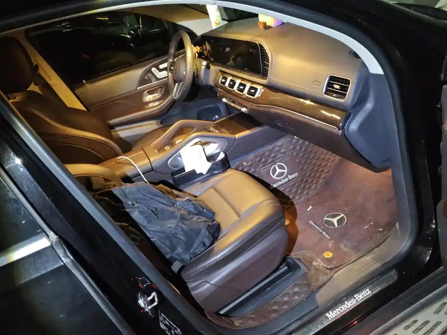 Mercedes-Benz GLE (Import) — миниатюра 8