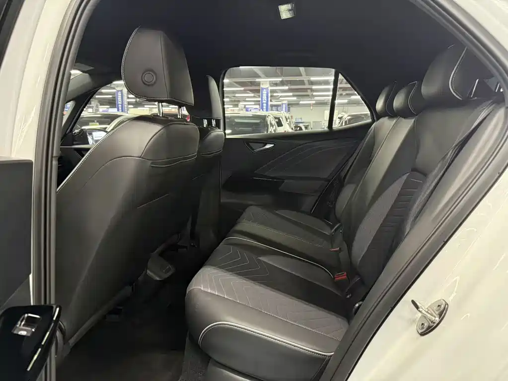 Volkswagen ID.3 — миниатюра 12