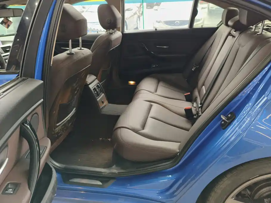 BMW 3 Series — миниатюра 11