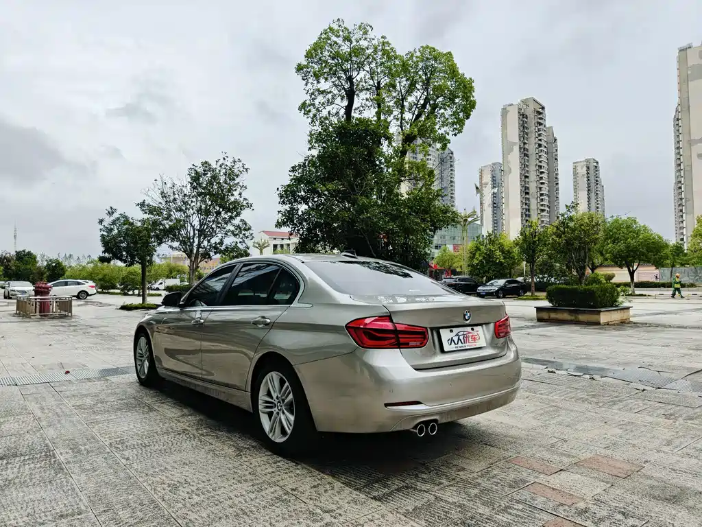 BMW 3 Series — миниатюра 4