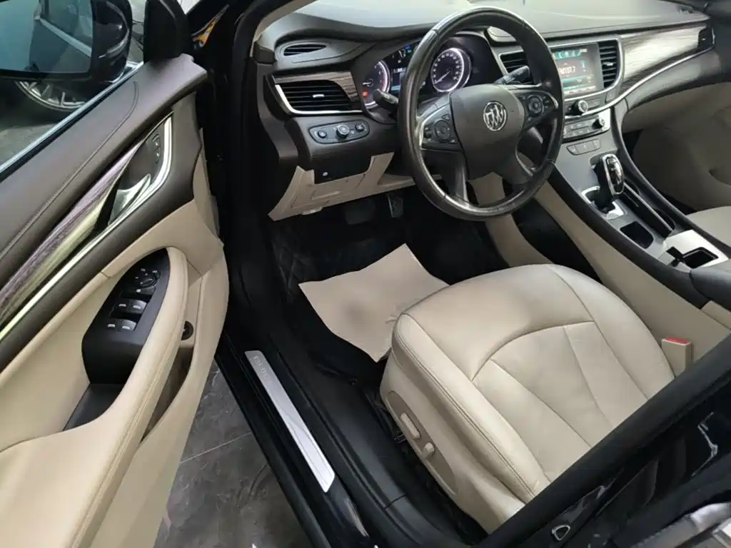 Buick LaCrosse — миниатюра 16