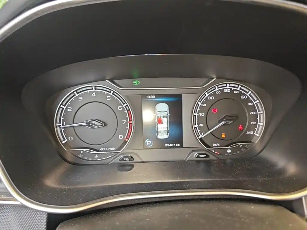 Geely Emgrand — миниатюра 12