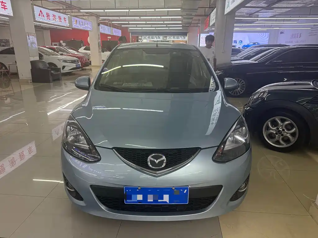 Mazda 2 — миниатюра 2
