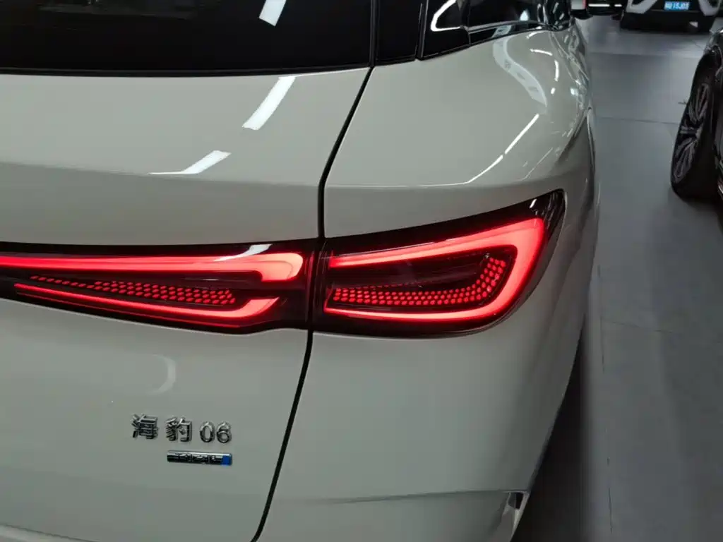 BYD Seals 06 DM-i версия для путешествий — миниатюра 8