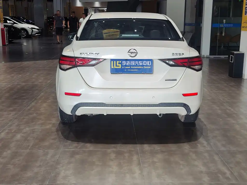 Nissan Sylphy — миниатюра 5