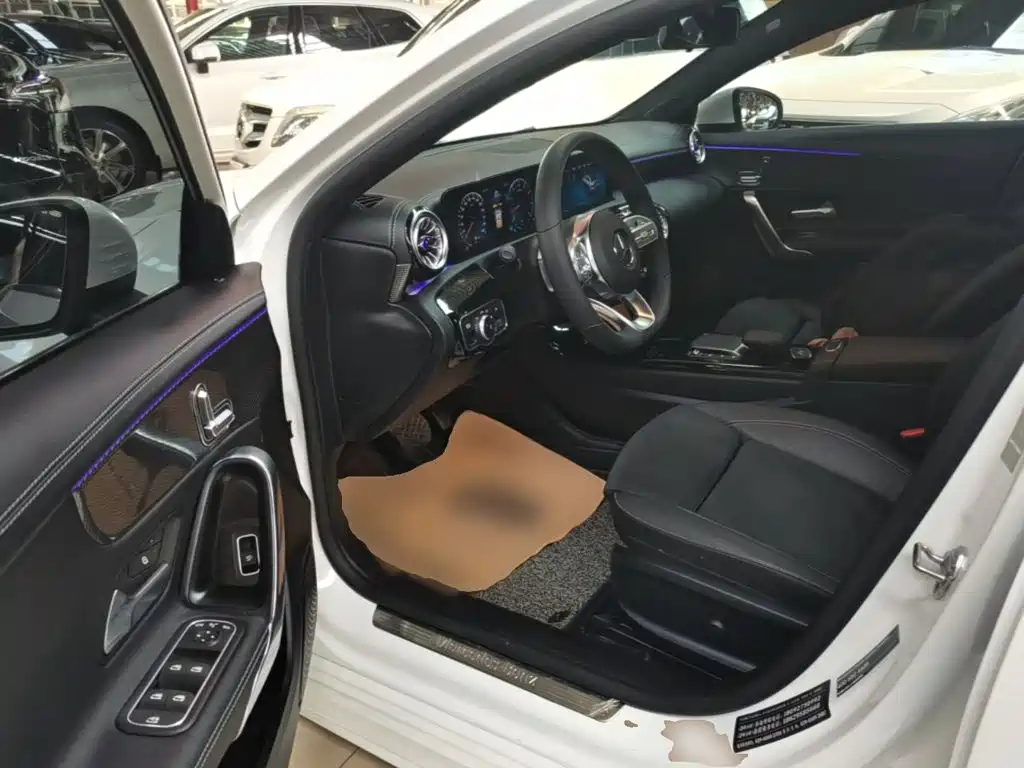 Mercedes-Benz A-Class — миниатюра 16