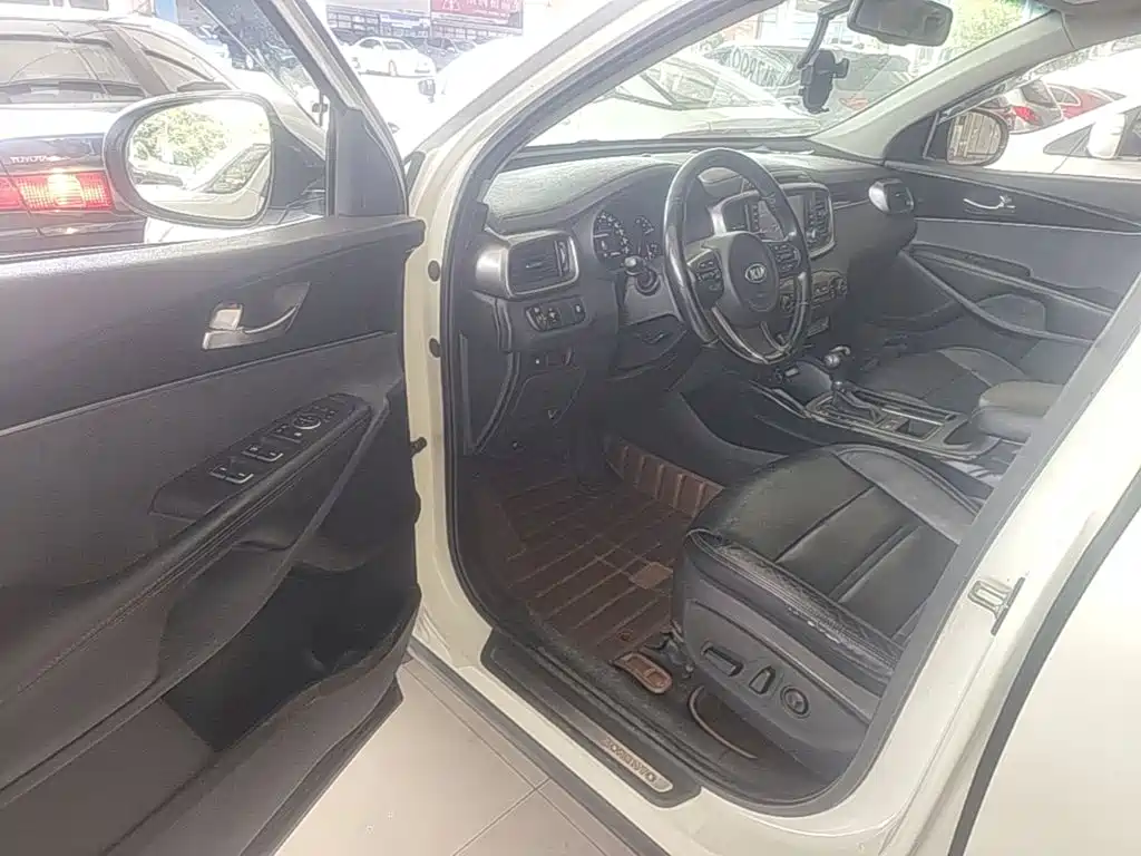 Kia Sorento — миниатюра 16