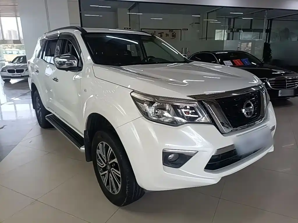 Nissan Terra — миниатюра 4