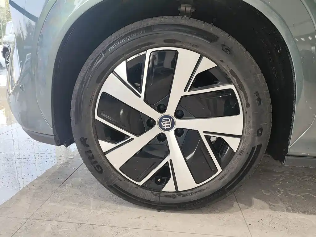 BYD Tang L — миниатюра 15