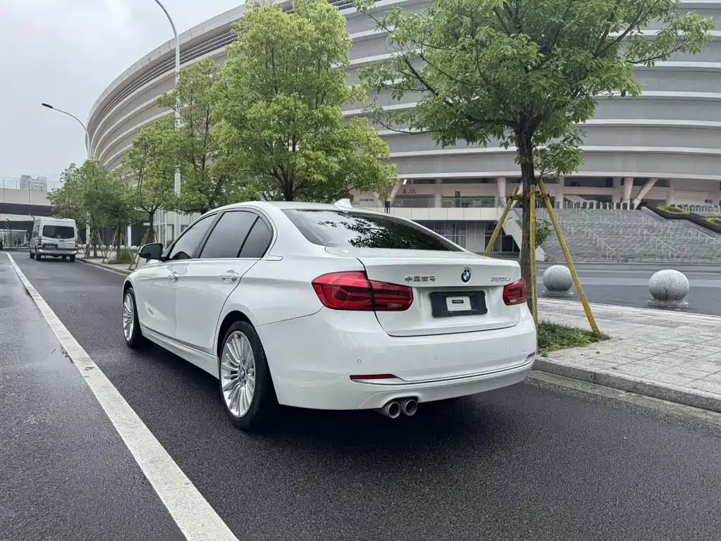 BMW 3 Series — миниатюра 25