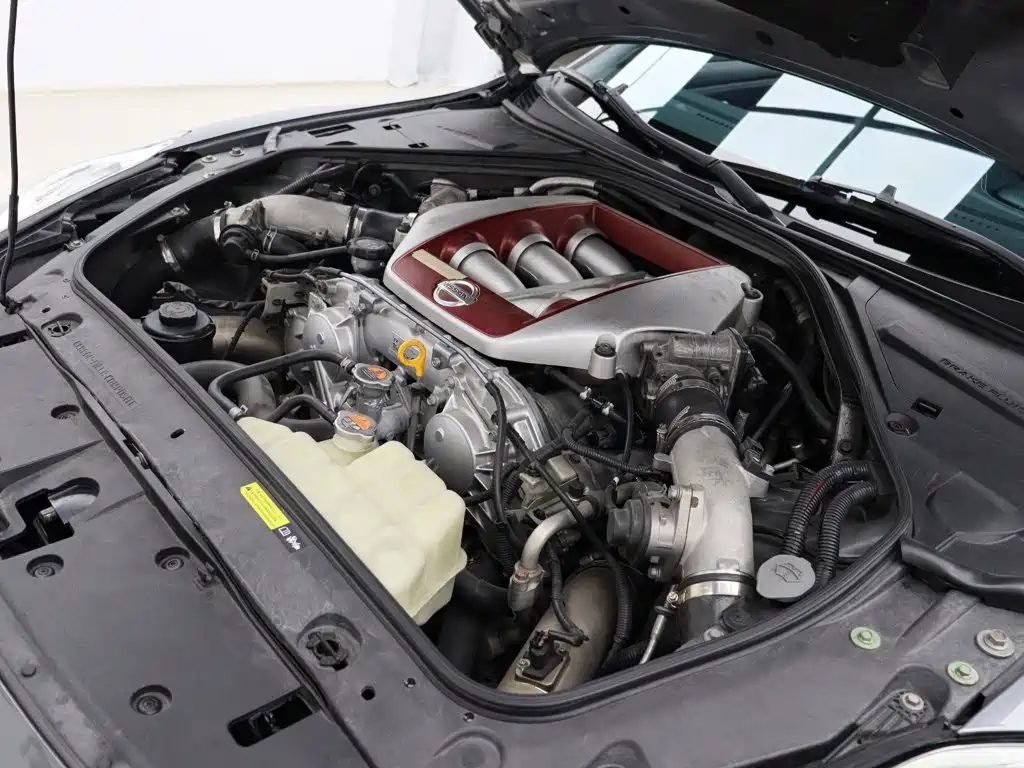 Nissan GT-R — миниатюра 21