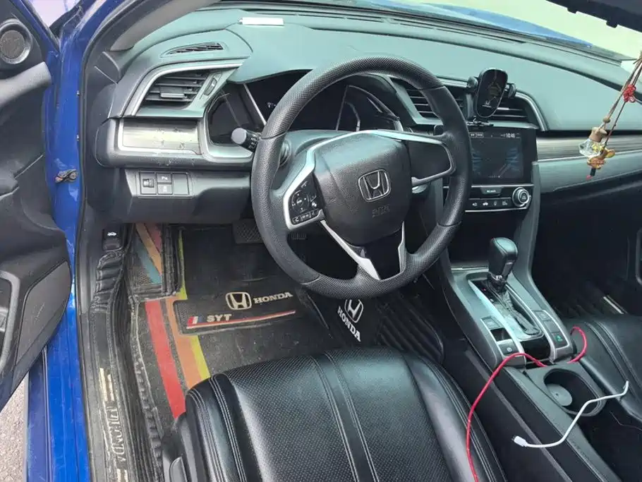 Honda Civic — миниатюра 12
