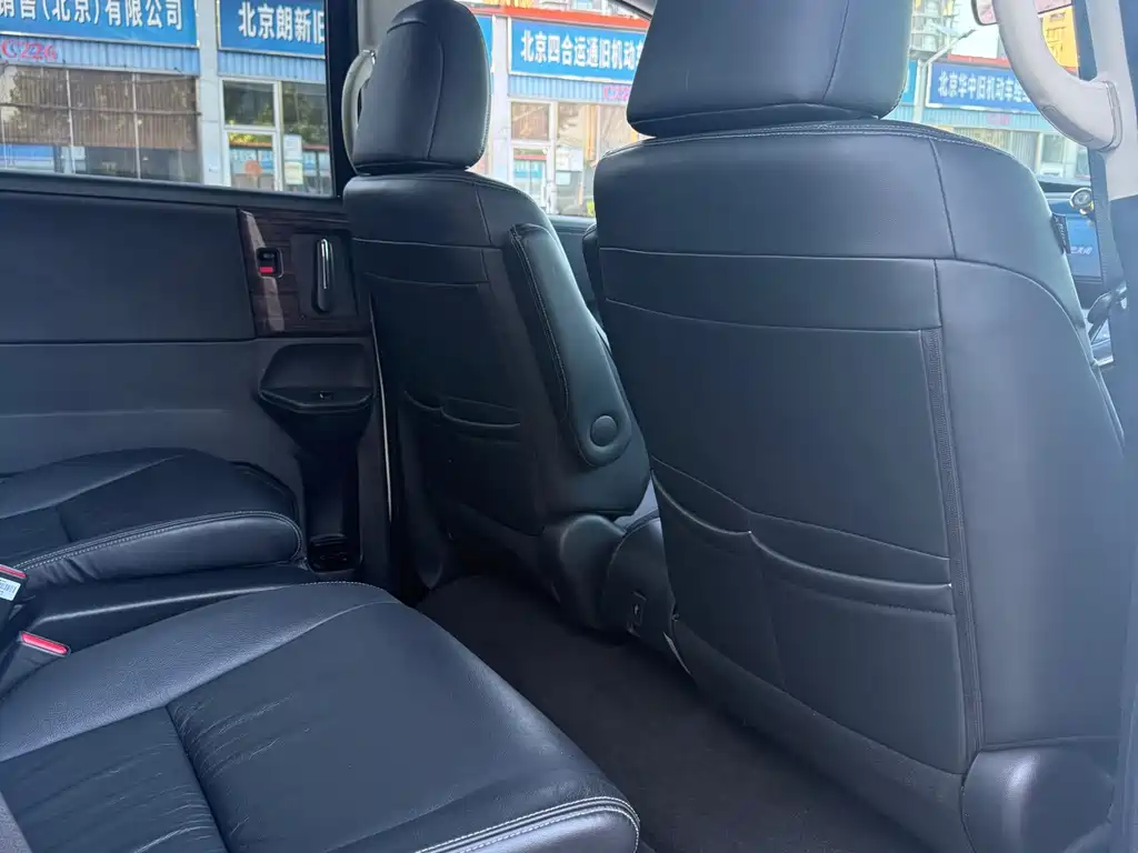 Honda Elysion — миниатюра 21