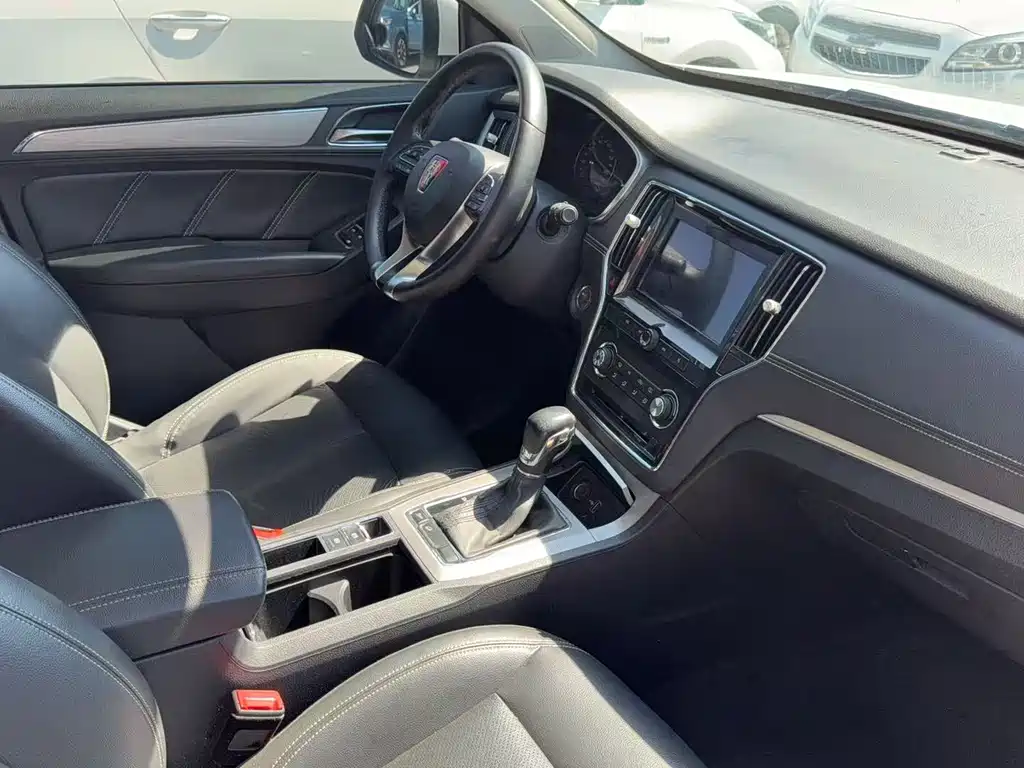 Roewe RX5 2016 20T AT Flagship