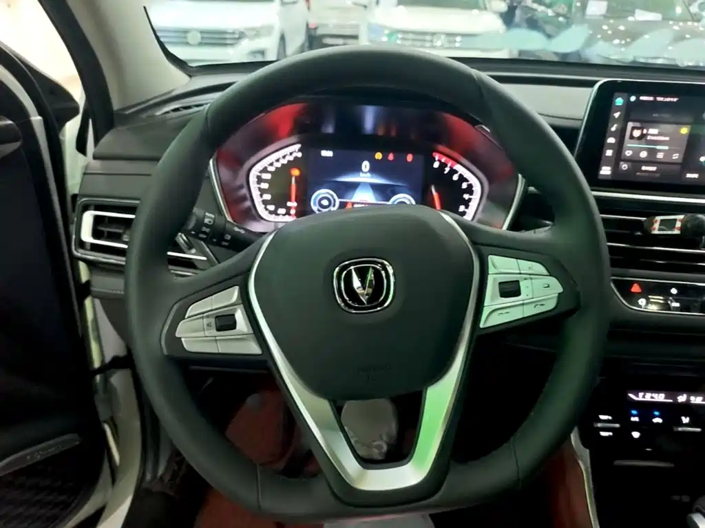 Changan CS75 — миниатюра 11