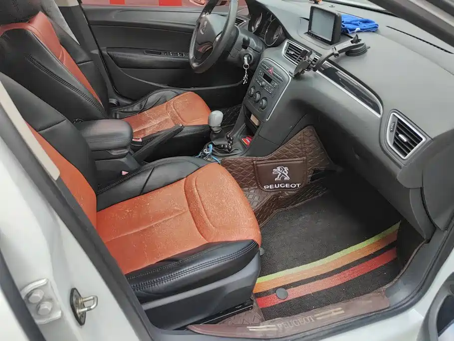 Peugeot 308 — миниатюра 8