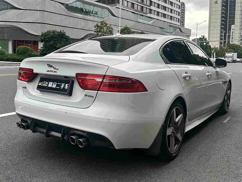 Jaguar XE — миниатюра 7