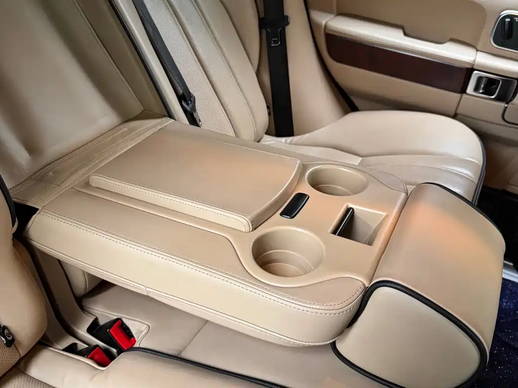 Land Rover Range Rover — миниатюра 18