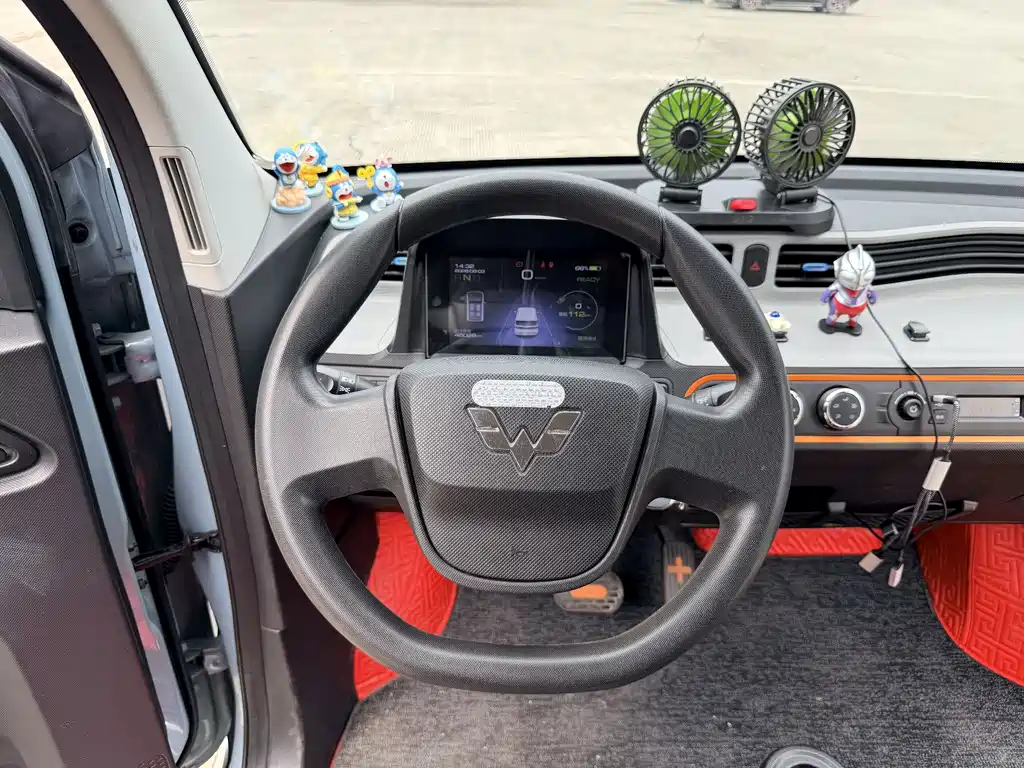 Wuling MINIEV — миниатюра 13