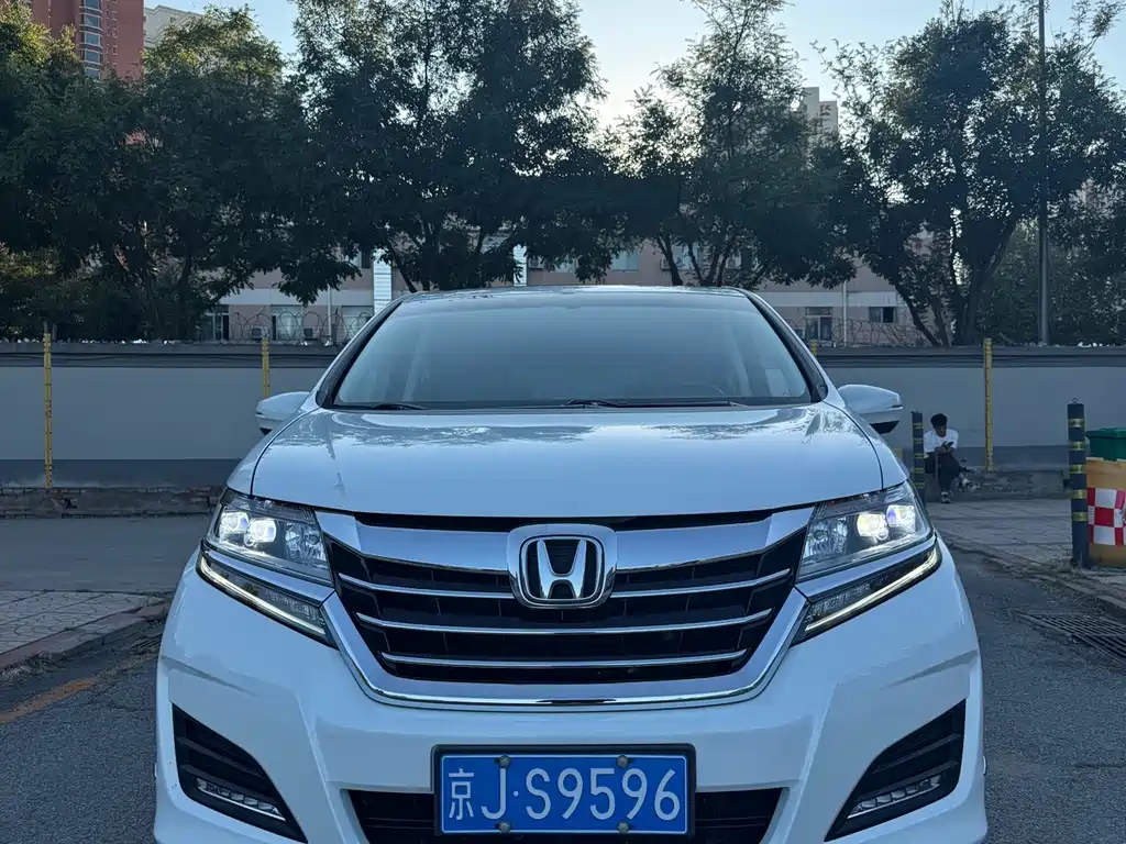 Honda Elysion — миниатюра 2