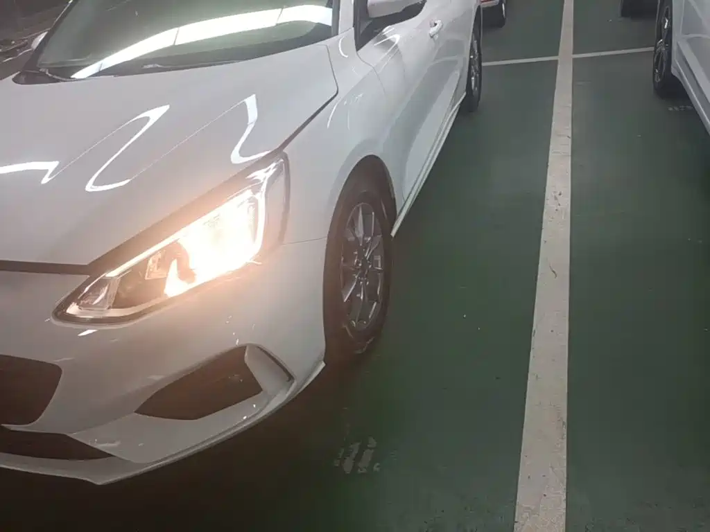 Ford Focus — миниатюра 23