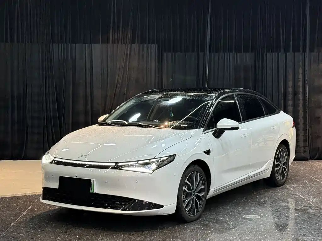 XPeng P5