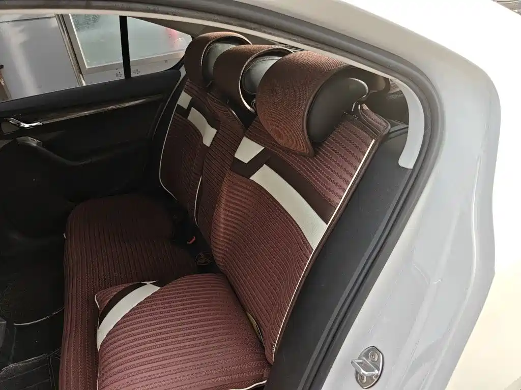 Skoda Octavia — миниатюра 15
